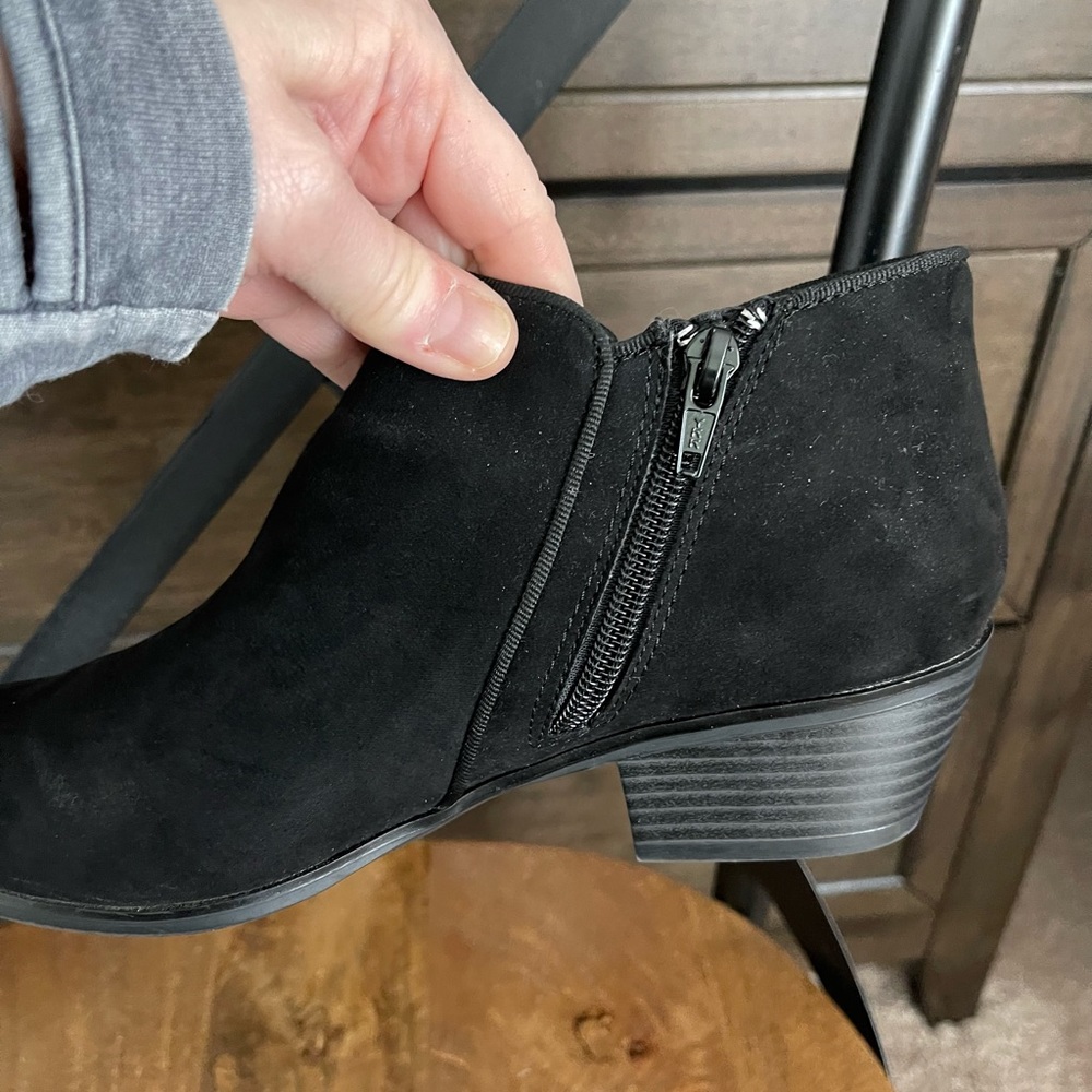 Women’s Style&Co Black Booties Sz 7.5M